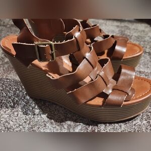 Arizona JCP Brown Wedge Sandals Womens 8m